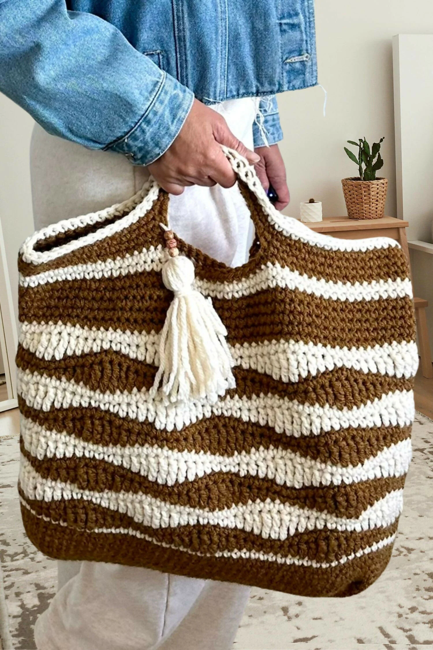 Amelia Tote Bag (Crochet) - Image 3