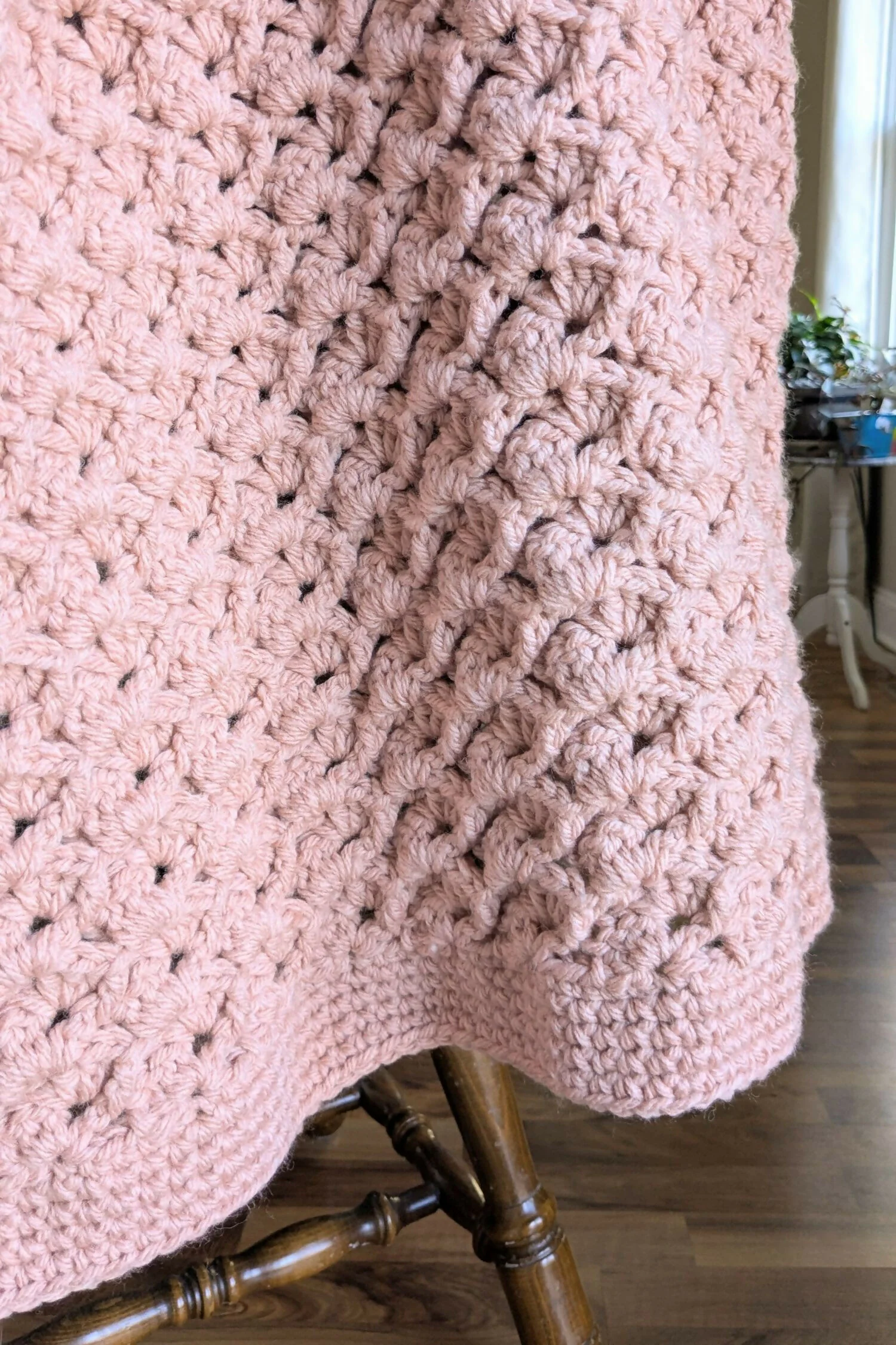 Chunky Slanted Shells Baby Blanket (Crochet) - Image 2