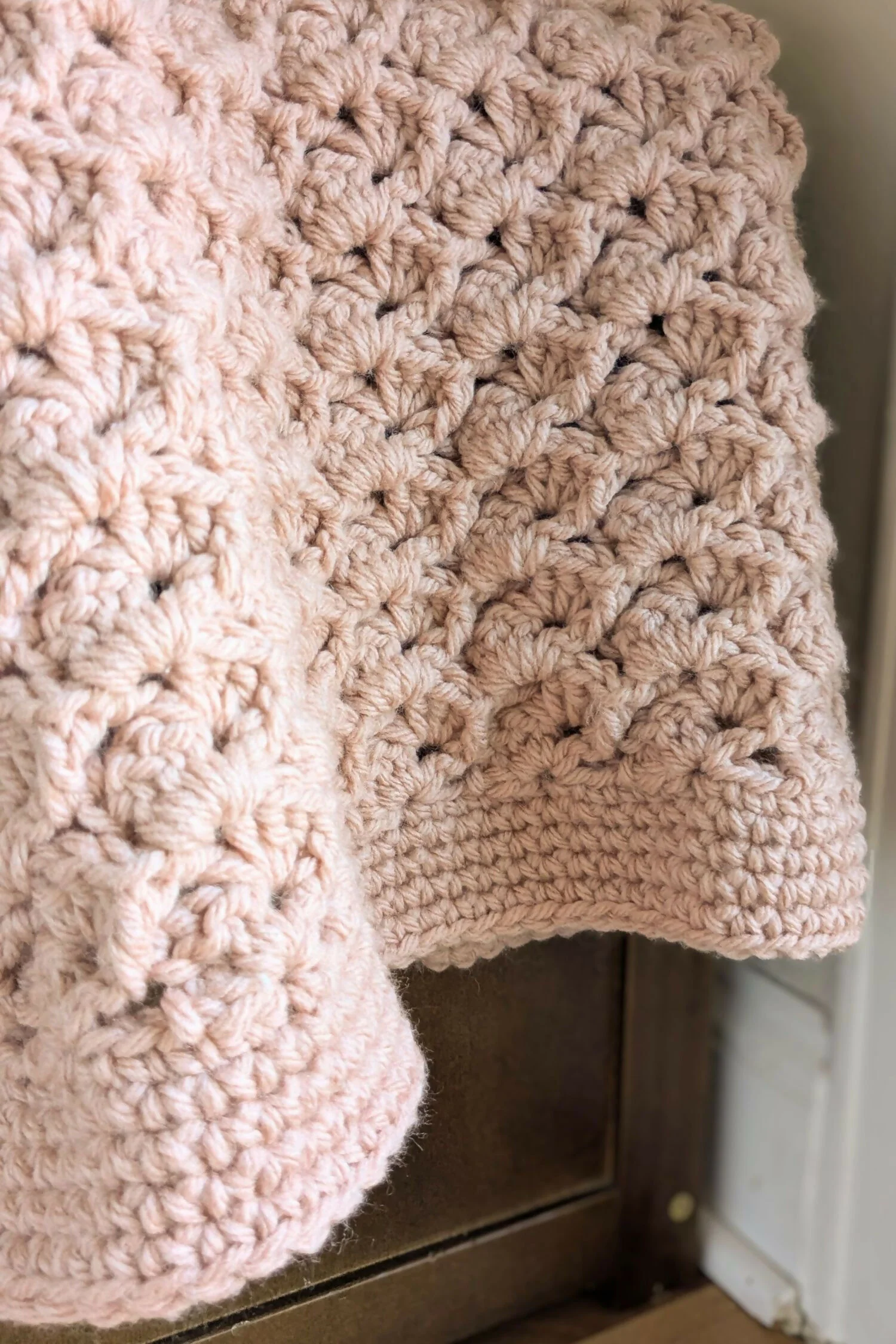 Chunky Slanted Shells Baby Blanket (Crochet) - Image 5