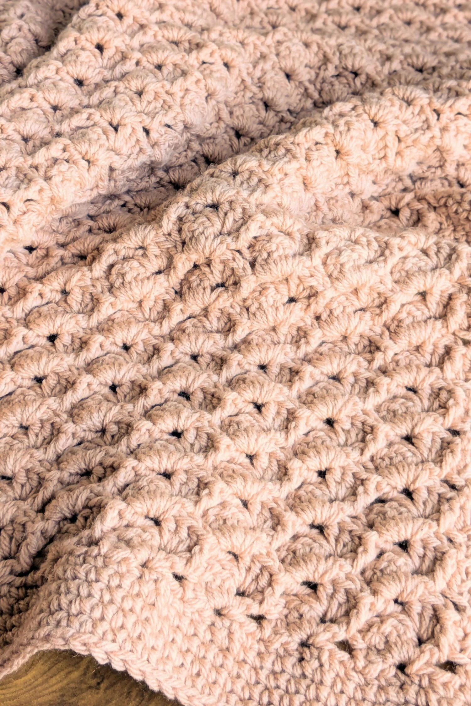 Chunky Slanted Shells Baby Blanket (Crochet) - Image 9
