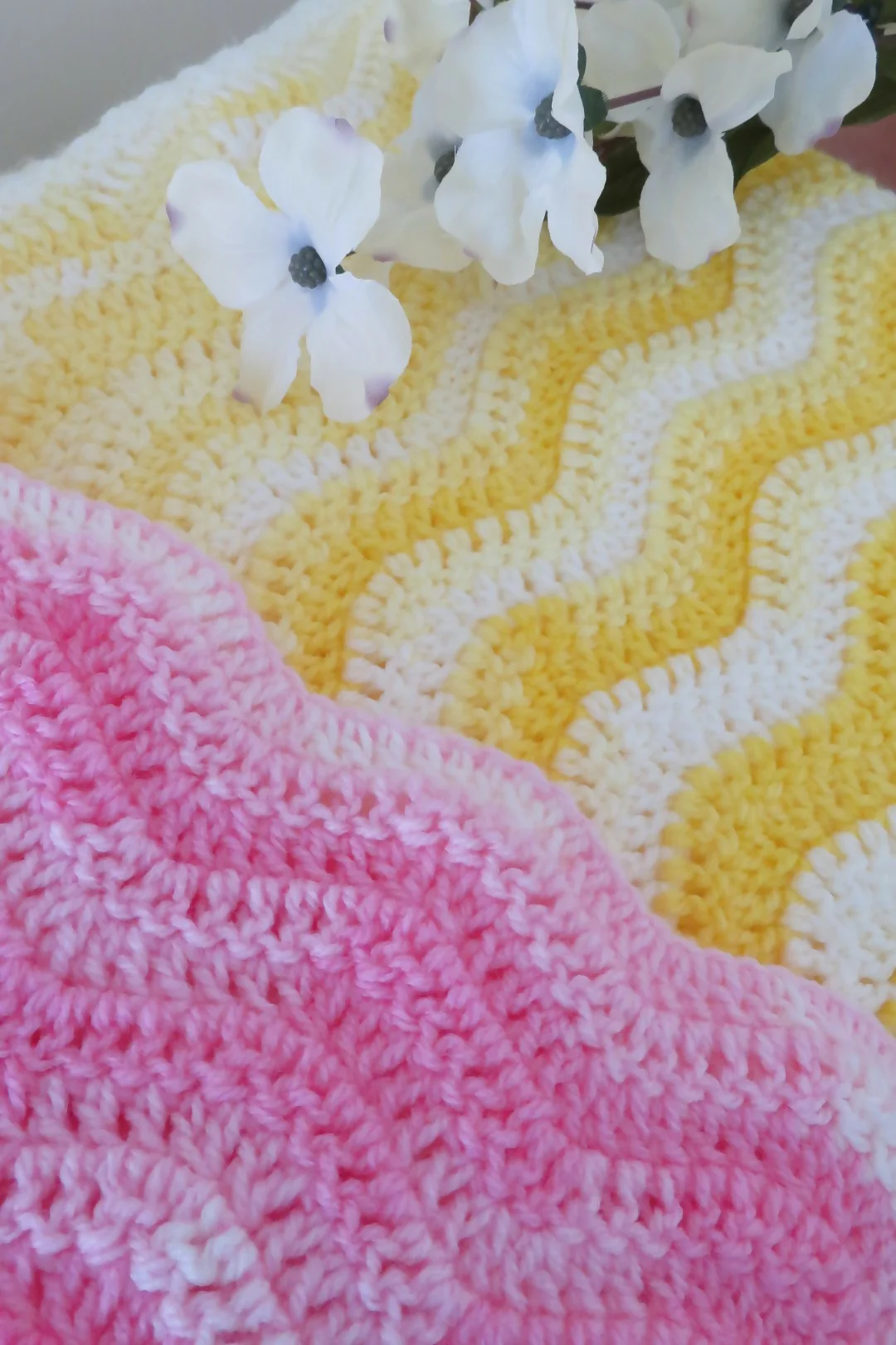 Easy Ripple Stitch Baby Blanket (Crochet) - Image 2