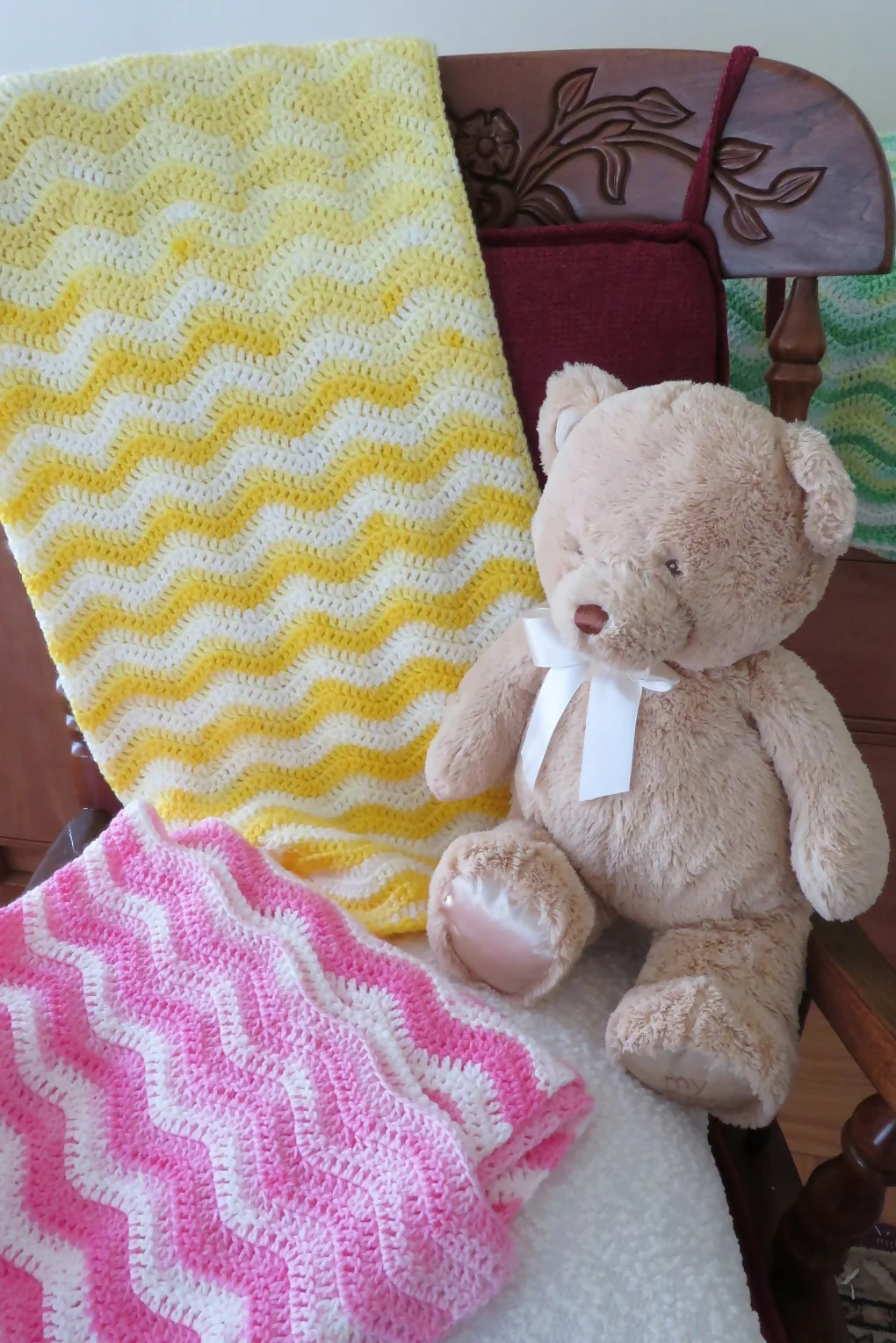 Easy Ripple Stitch Baby Blanket (Crochet) - Image 4