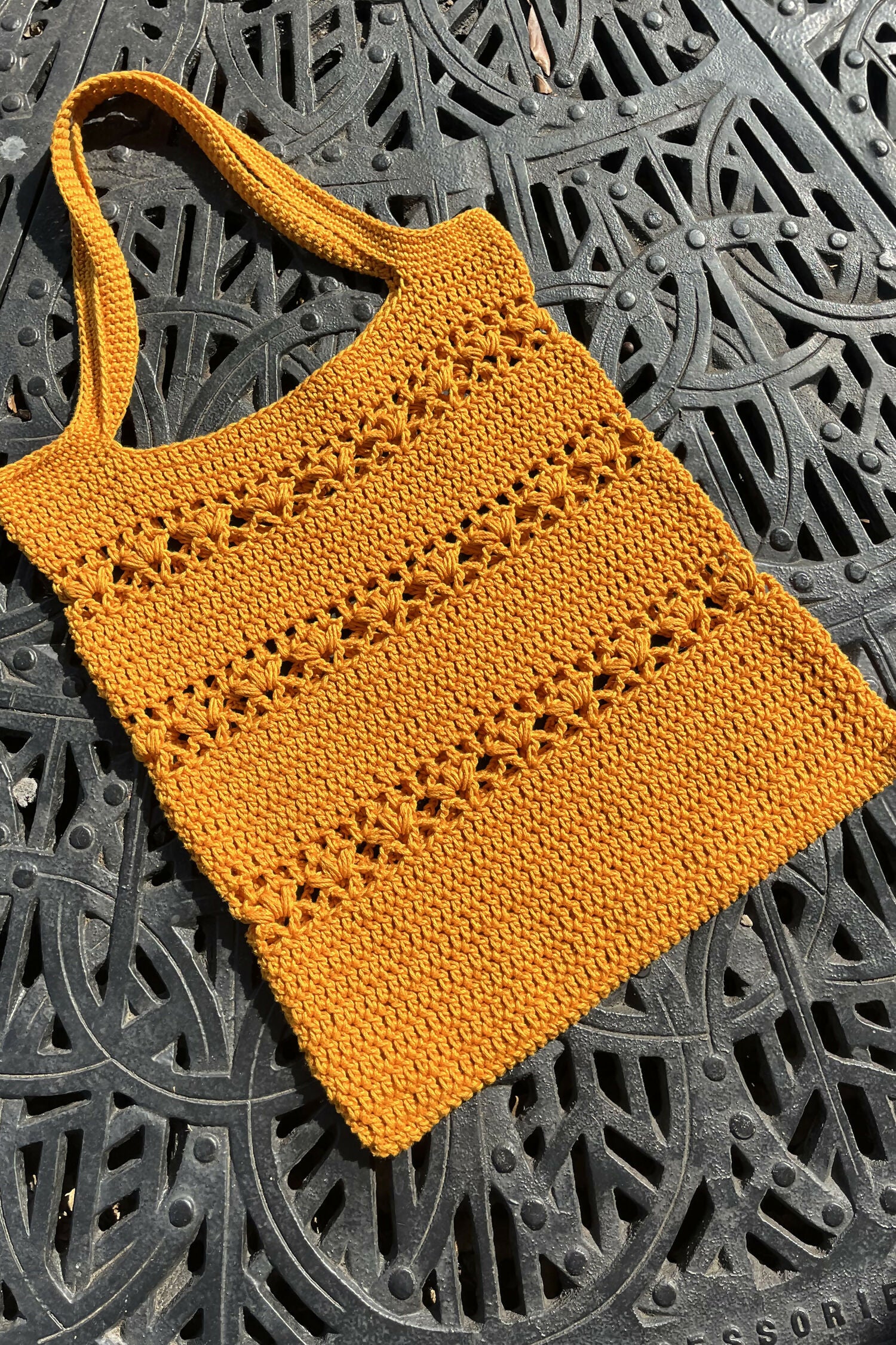 Julietta Tote Bag (Crochet) - Image 4