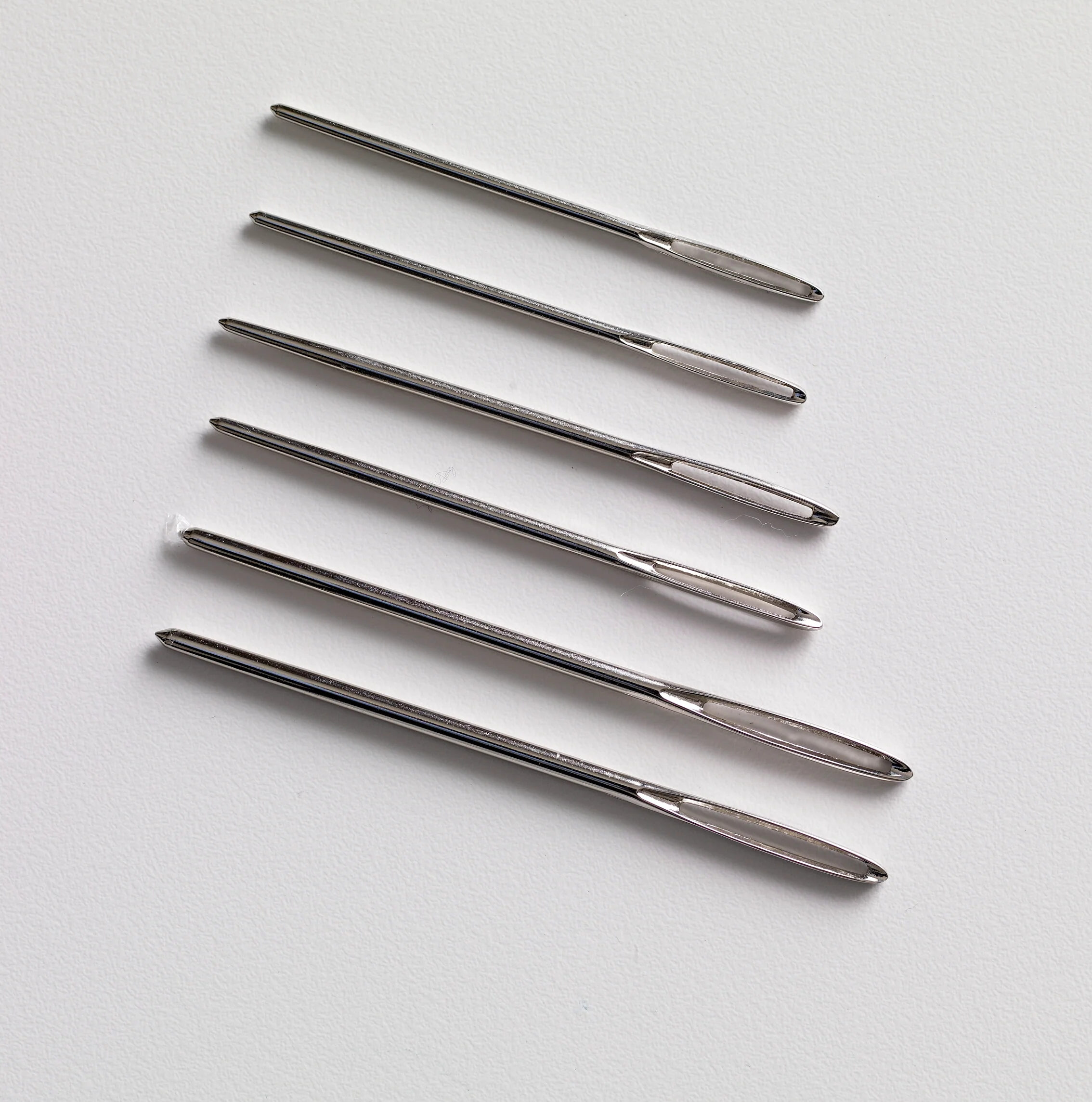 Lion Brand Large-Eye Blunt Needles
