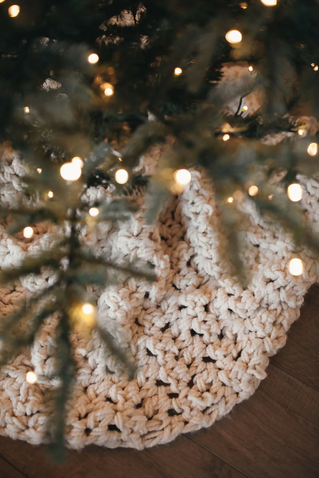 Snow Flurry Tree Skirt (Crochet) - Image 3