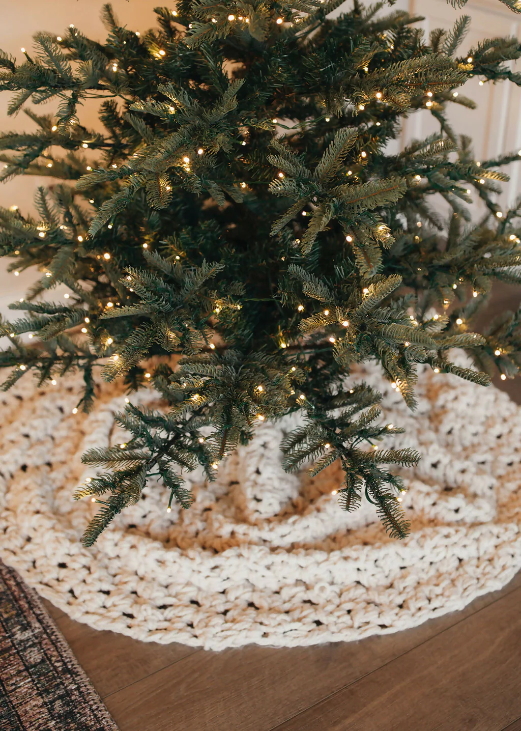Snow Flurry Tree Skirt (Crochet) - Image 4