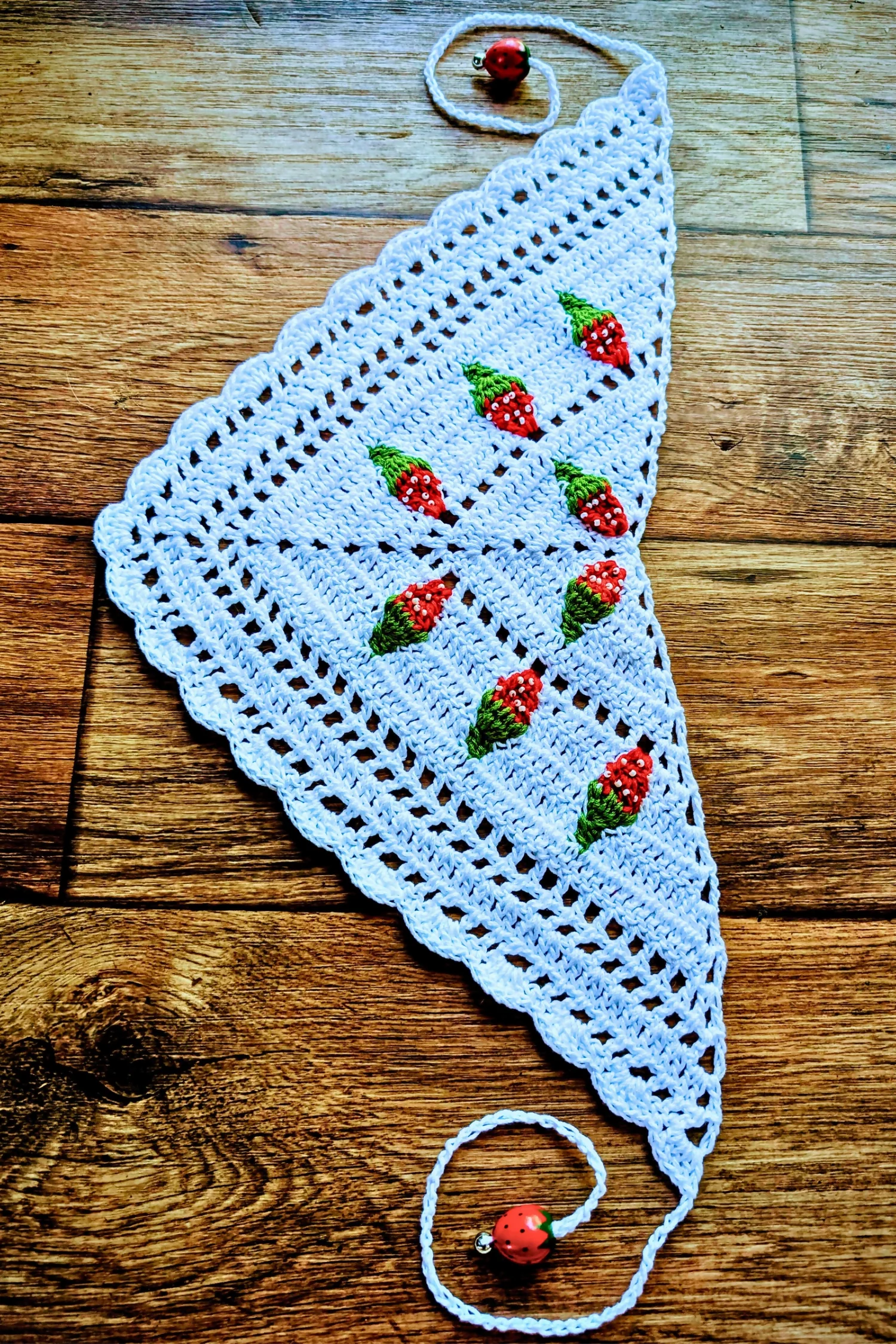 Strawberry Kerchief (Crochet) - Image 2