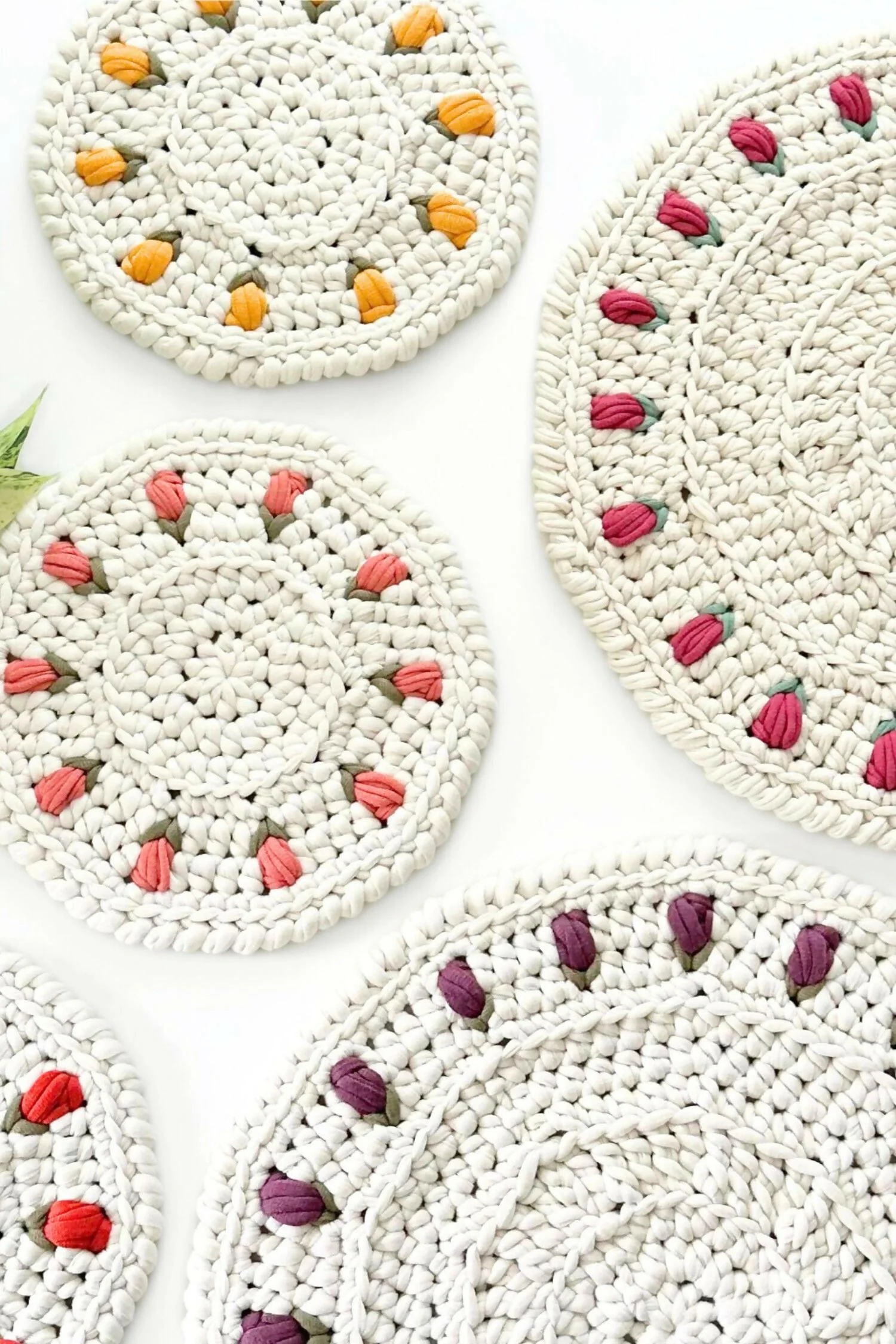 The Tulip Placemat & Doily Set (Crochet) - Image 2