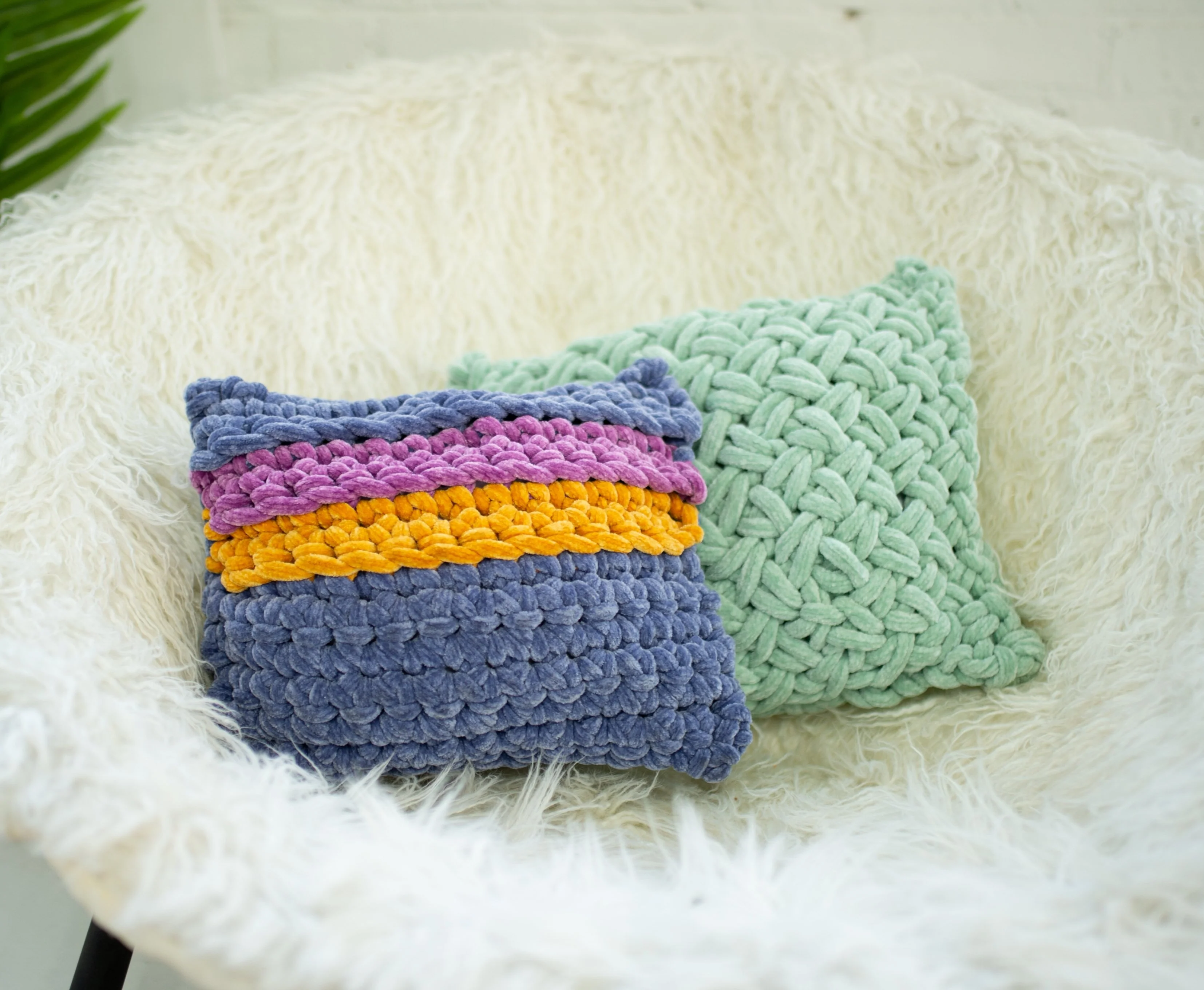 Vel-Luxe Jumbo Yarn - Discontinued - Image 26
