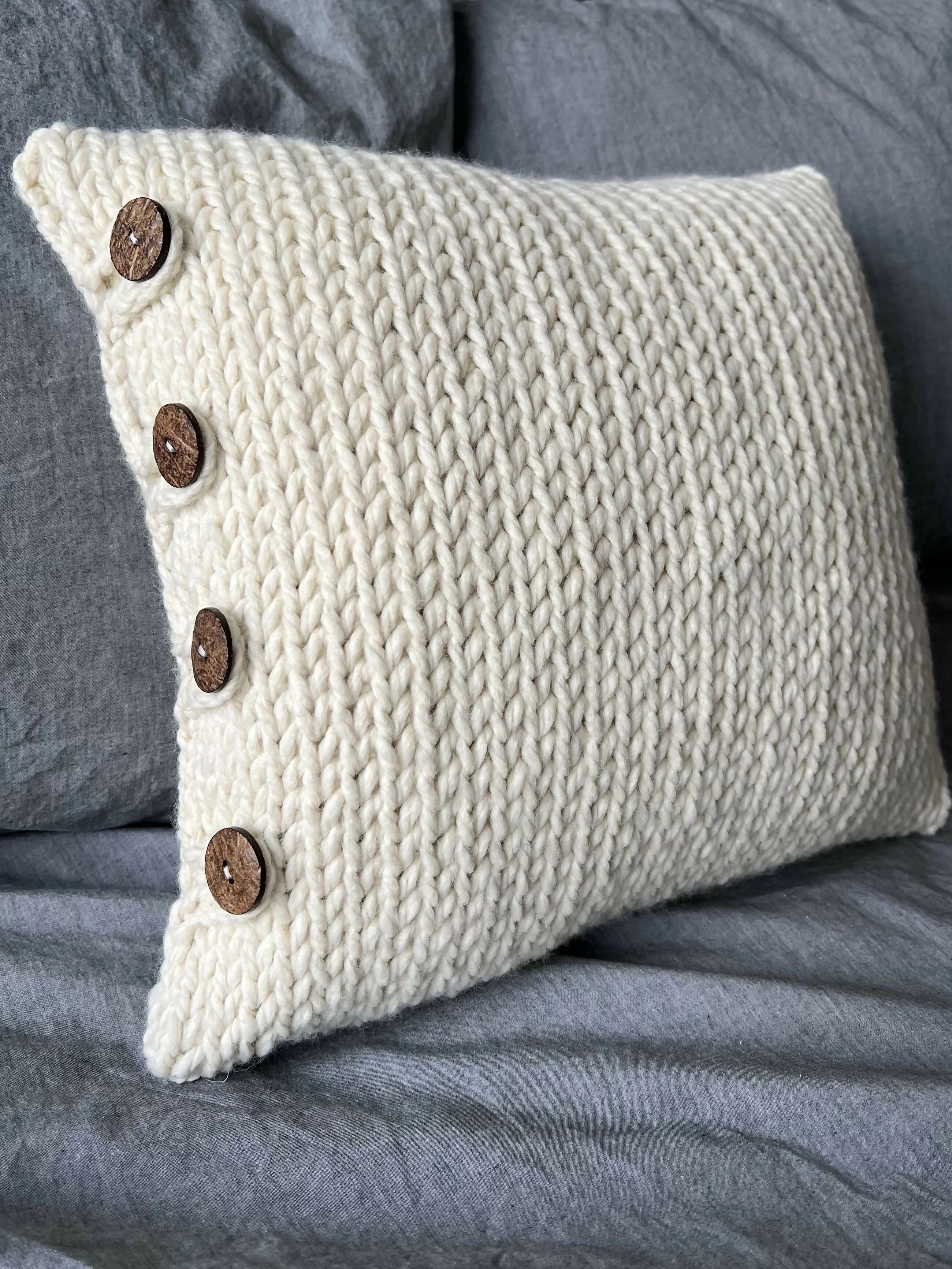 Waverly Pillow (Crochet) - Image 3